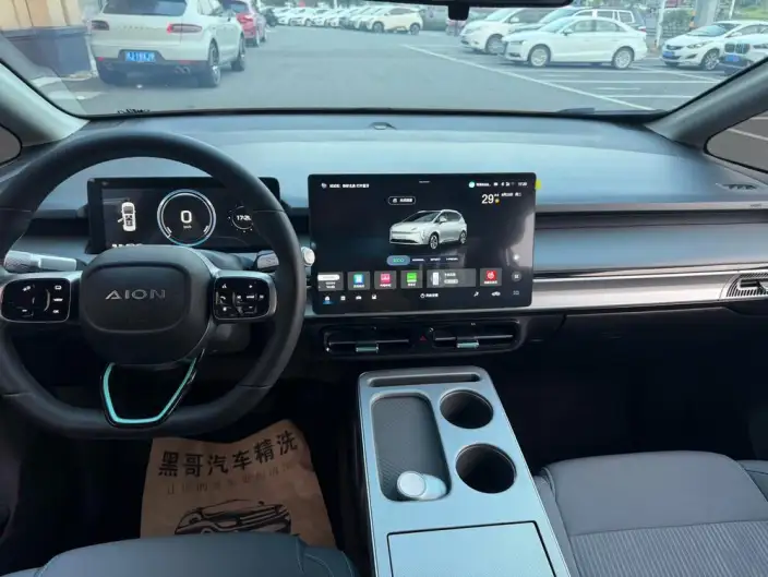 AION Y 2025 Model Plus 510 Lexiang Edition 58.4kWh – фото 7