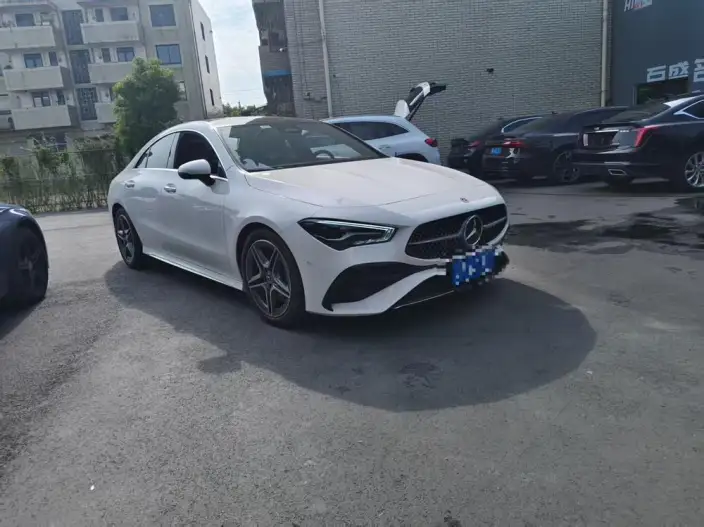 Mercedes-Benz CLA Imported 2023 Model CLA 200 Four-door Coupe – фото 3