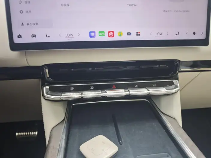 ZEEKR 9X 2025 Model Ultra Edition 70kWh VI seat – фото 10