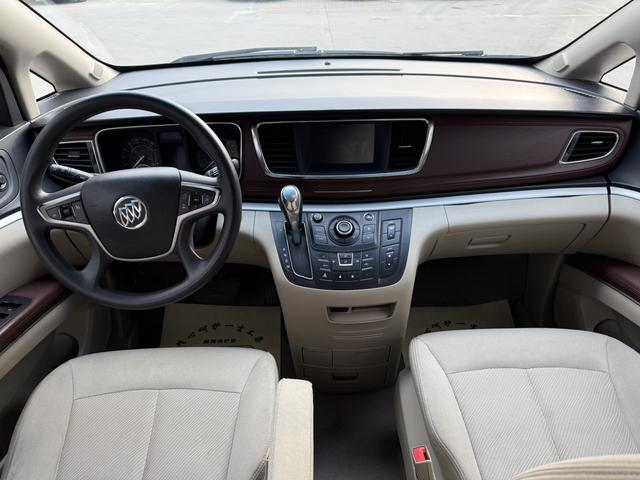 Buick GL8 2018 28T Comfort China VI – фото 7