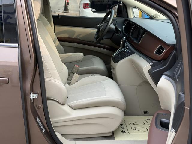 Buick GL8 2018 28T Comfort China VI – фото 10