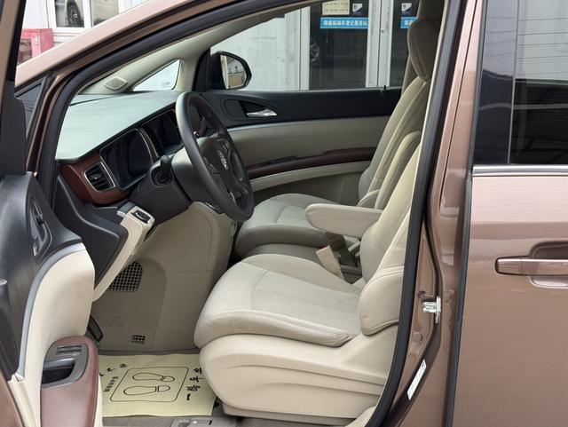 Buick GL8 2018 28T Comfort China VI – фото 11