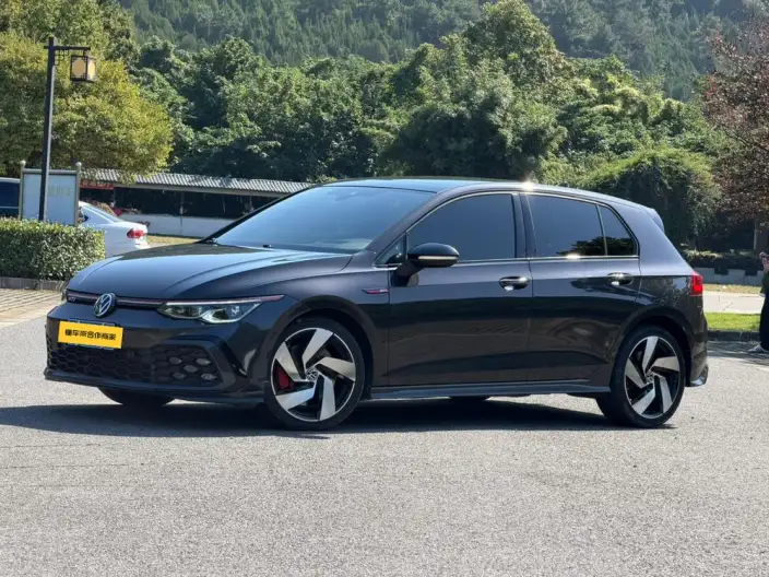 Volkswagen Golf GTI 2021 Model 380TSI DSG GTI – фото 1