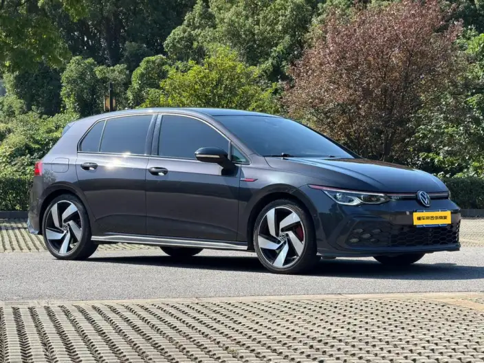 Volkswagen Golf GTI 2021 Model 380TSI DSG GTI – фото 3