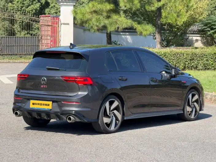 Volkswagen Golf GTI 2021 Model 380TSI DSG GTI – фото 6