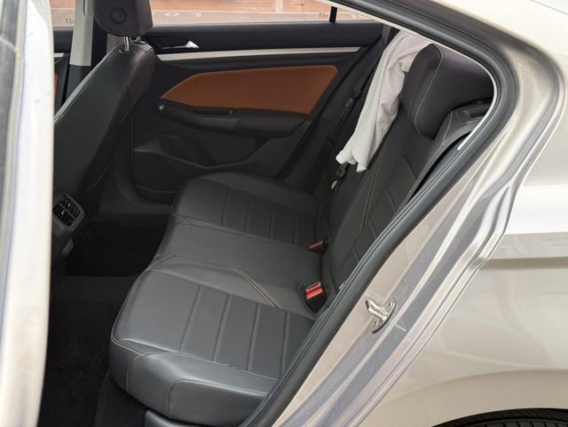 Volkswagen Bora 2023 200TSI DSG Smart Edition – фото 12