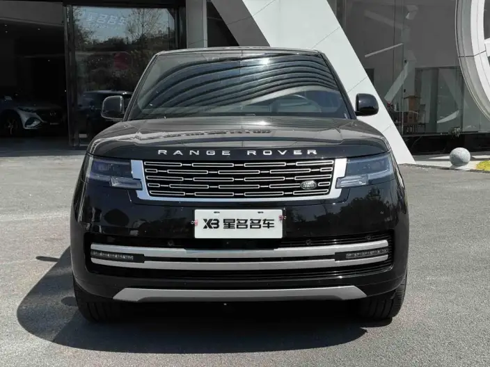 Range Rover 2026 Model 3.0 L6 400PS AB Long axis Edition – фото 2