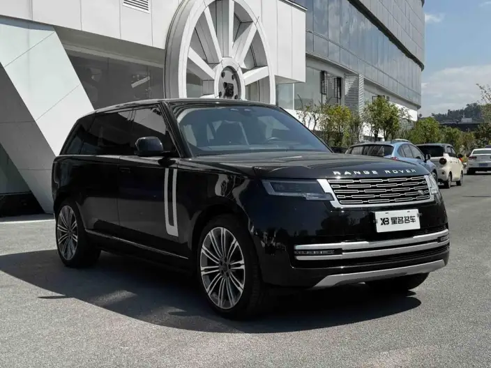 Range Rover 2026 Model 3.0 L6 400PS AB Long axis Edition – фото 3