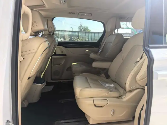 Buick GL8 2023 Model ES Luzun 2.0T Exclusive Model – фото 9