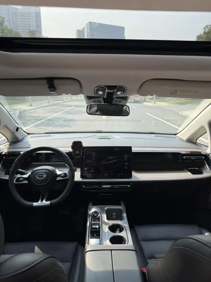 GAC Trumpchi E8 PHEV 2024 Model 2.0ATK 150km PRO Edition – фото 7