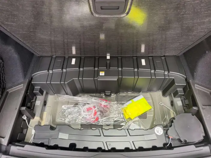 Audi Q5L 2026 Model 2.0T 10M Users Edition Edition – фото 7