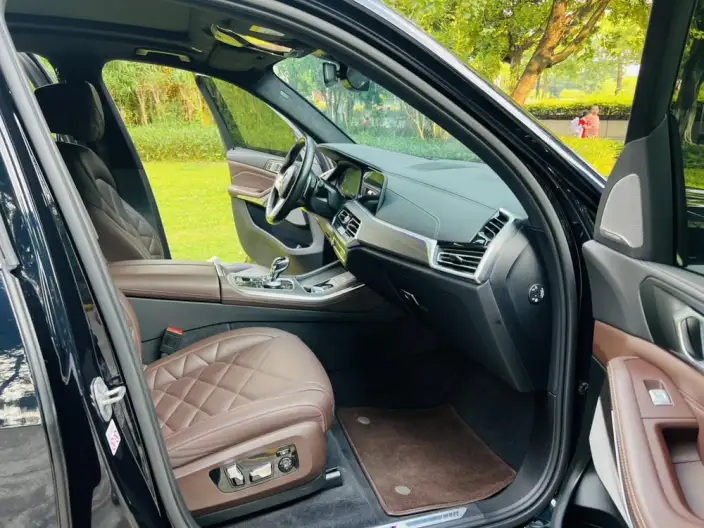 BMW X5 2022 Model xDrive 40Li M Sports Set – фото 9
