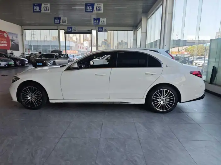 Mercedes-Benz C-Class 2024 Model Facelift II C 260 L Sports Edition – фото 3