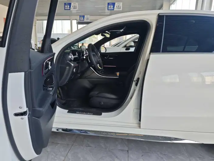 Mercedes-Benz C-Class 2024 Model Facelift II C 260 L Sports Edition – фото 8