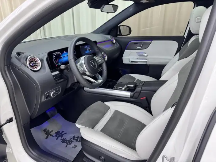 Mercedes-Benz EQA 2022 Model EQA 300 4MATIC First Edition Special Edition – фото 9