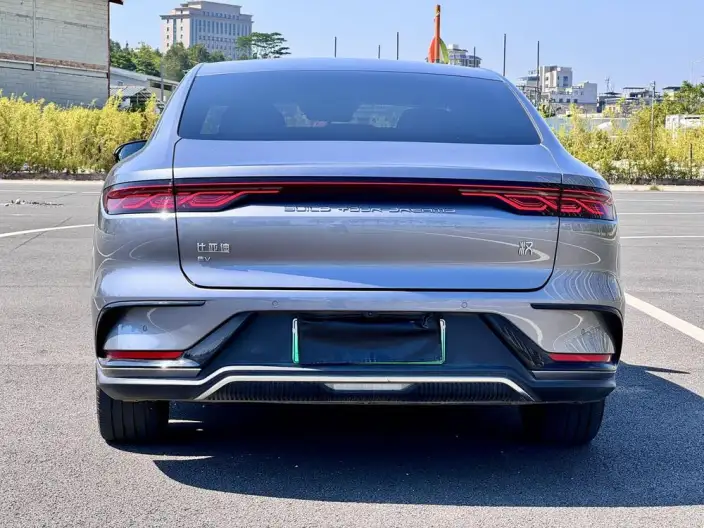 BYD Han EV 2024 Model Honor Edition 605KM Noble Model – фото 5