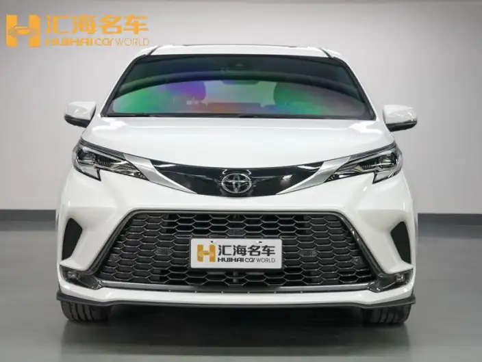 Granvia 2024 Model Intelligent Hybrid 2.5L 4WD Noble PLUS Edition – фото 2