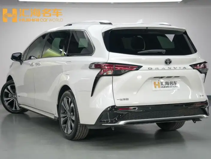 Granvia 2024 Model Intelligent Hybrid 2.5L 4WD Noble PLUS Edition – фото 4