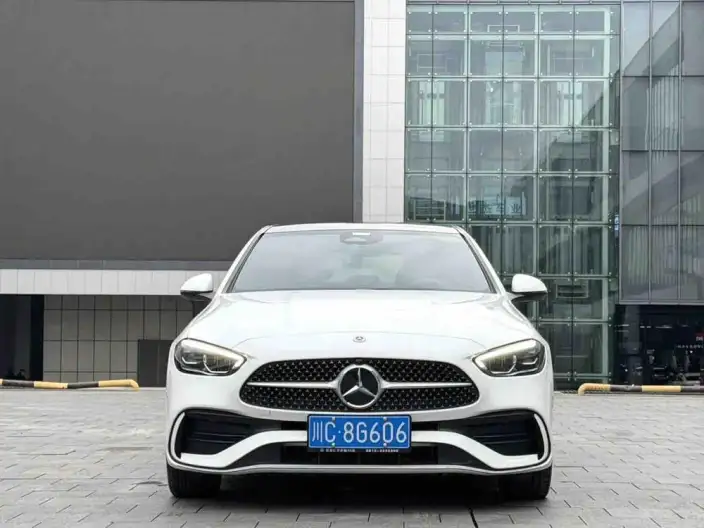 Mercedes-Benz C-Class 2024 Model C 260 L Sports Edition – фото 2
