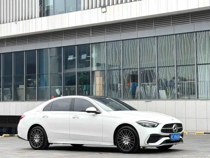 Mercedes-Benz C-Class 2024 Model C 260 L Sports Edition – фото 3