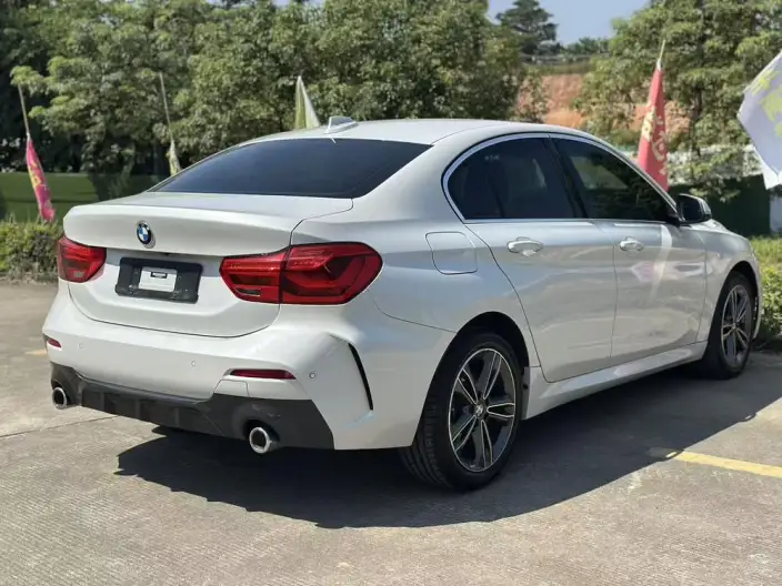 BMW 1 Series 2021 Model 120i M Sports Edition – фото 6