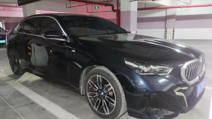 BMW 5 Series 2024 Model 525Li M Sports Set – фото 2