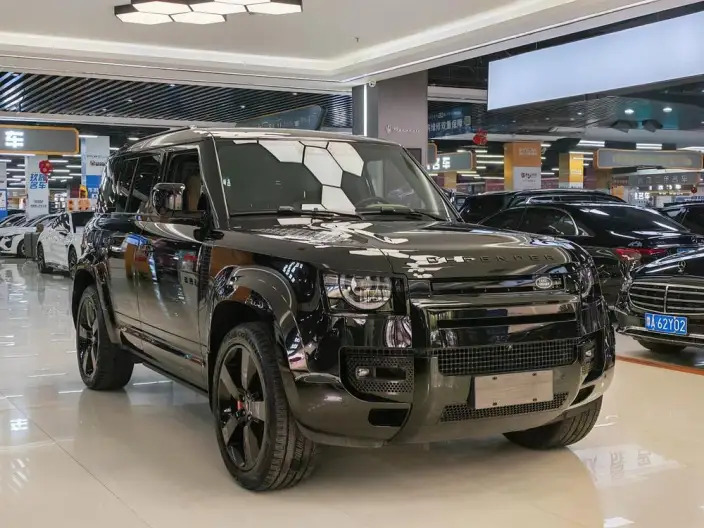 Land Rover Defender 2025 Model 110 3.0T P400 HSE X-Dynamic – фото 3