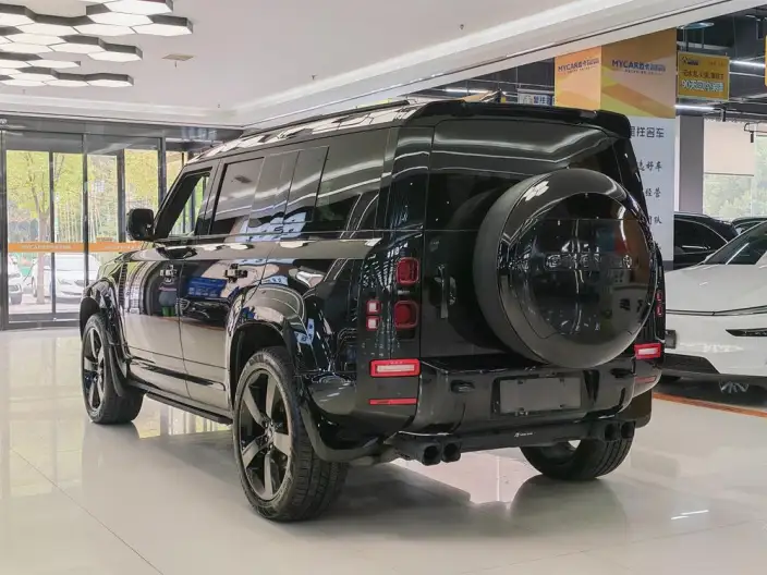 Land Rover Defender 2025 Model 110 3.0T P400 HSE X-Dynamic – фото 4