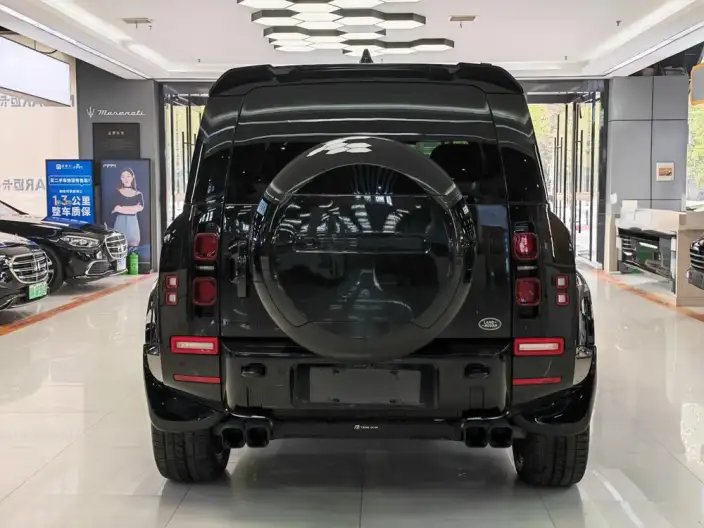 Land Rover Defender 2025 Model 110 3.0T P400 HSE X-Dynamic – фото 5