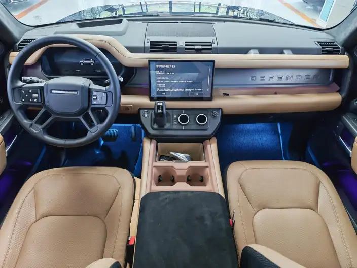 Land Rover Defender 2025 Model 110 3.0T P400 HSE X-Dynamic – фото 7