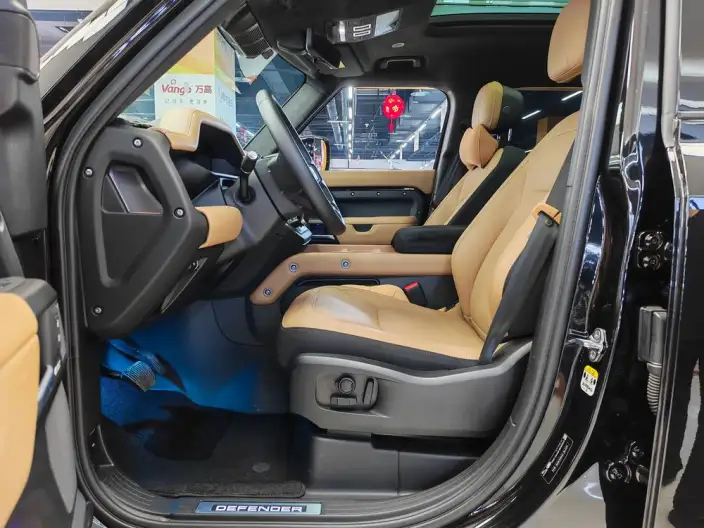 Land Rover Defender 2025 Model 110 3.0T P400 HSE X-Dynamic – фото 8