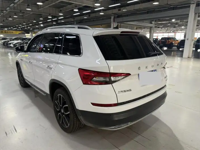 Skoda Kodiaq 2021 Model TSI330 7 seat 2WD Luxury Premium Edition – фото 4