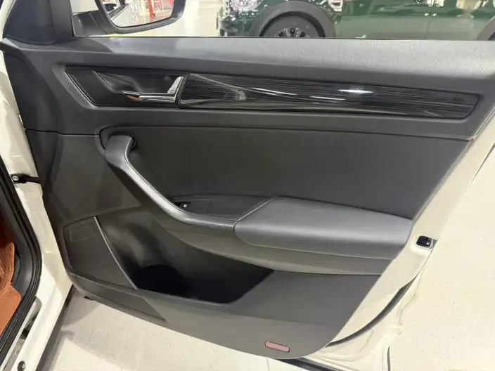 Skoda Kodiaq 2021 Model TSI330 7 seat 2WD Luxury Premium Edition – фото 10