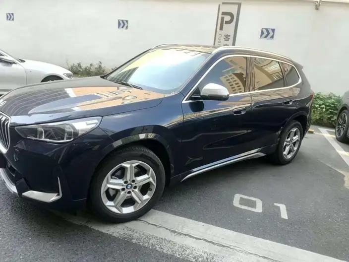 BMW X1 2023 Model sDrive20Li X Design Set – фото 1