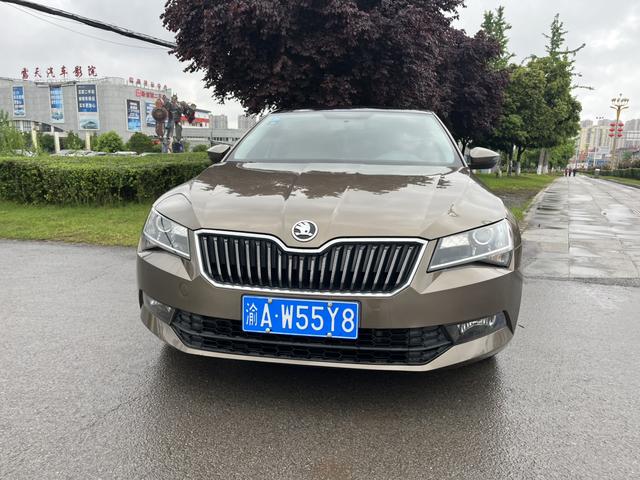 Skoda Superb 2016 TSI280 DSG Forward – фото 2