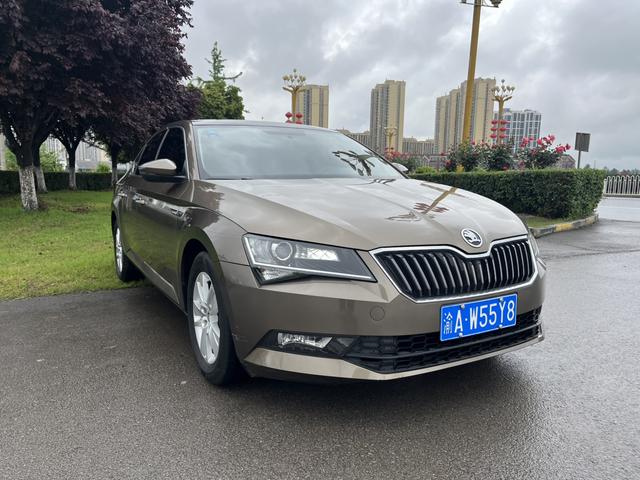Skoda Superb 2016 TSI280 DSG Forward – фото 3