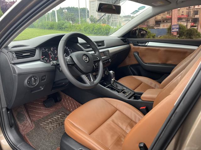 Skoda Superb 2016 TSI280 DSG Forward – фото 6