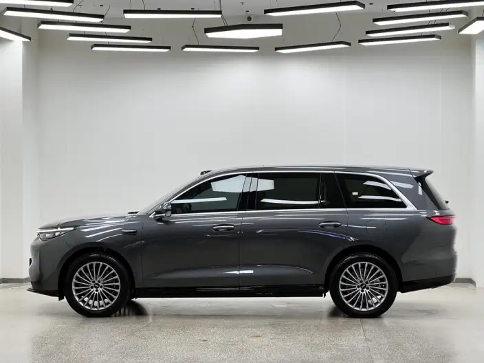 WEY V9X PHEV 2026 Model 2.0T Luxury Extended Edition