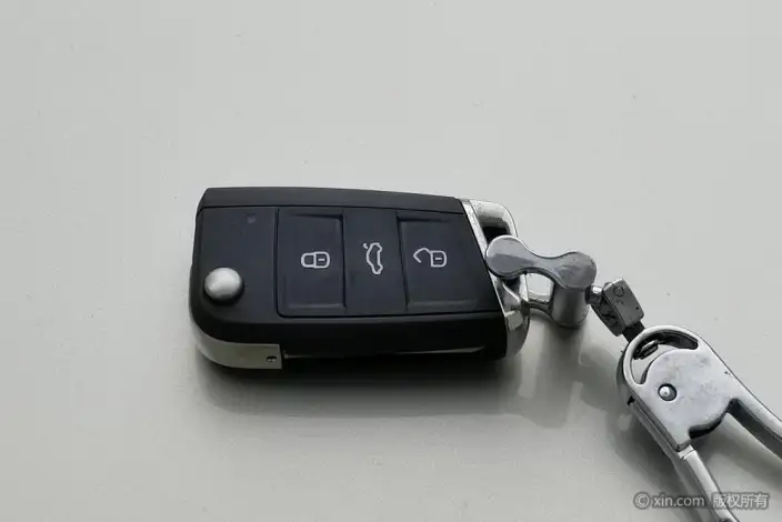 Volkswagen Tiguan L 2023 Model 330TSI 2WD R-Line Enjoy the version more – фото 6