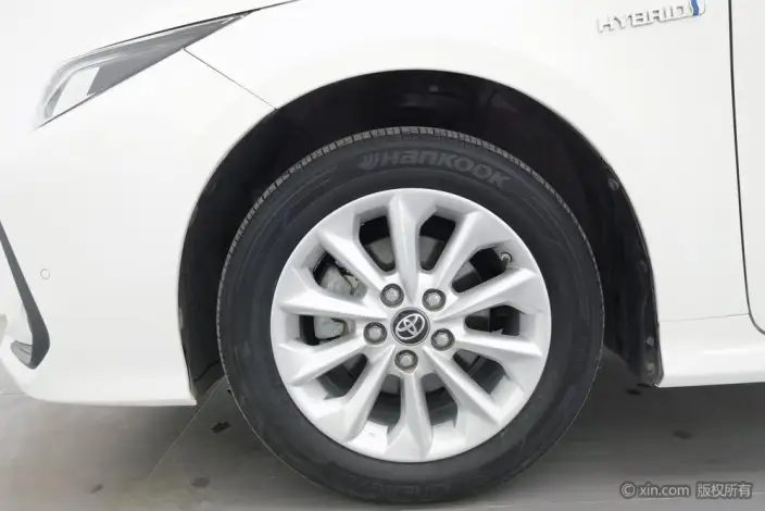 Toyota Corolla 2021 Model Hybrid 1.8L E-CVT Elite Edition – фото 9