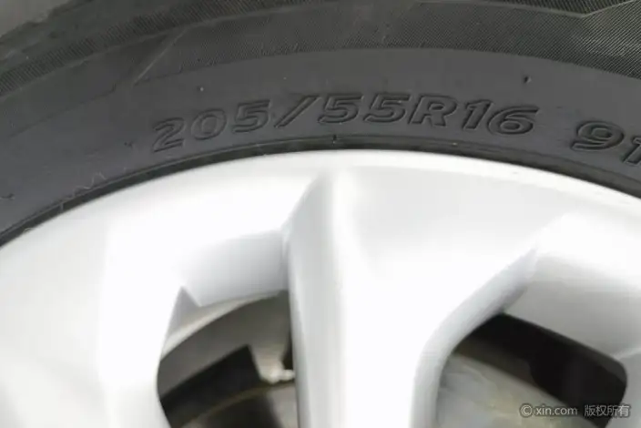 Toyota Corolla 2021 Model Hybrid 1.8L E-CVT Elite Edition – фото 10