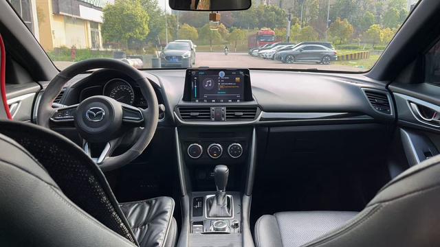 Mazda CX-4 2018 2.0L Automatic 2WD Skyactiv Active China V – фото 4