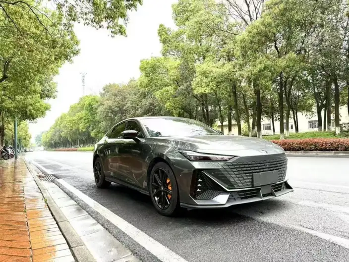 Changan UNI-V 2022 Model 1.5T Smart Pilot Model – фото 3
