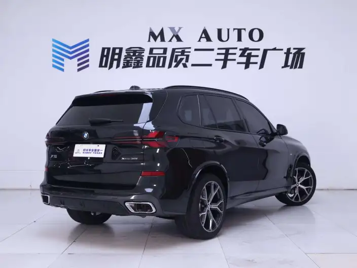 BMW X5 2023 Model xDrive30Li Exclusive Model M Sports Night Set – фото 3