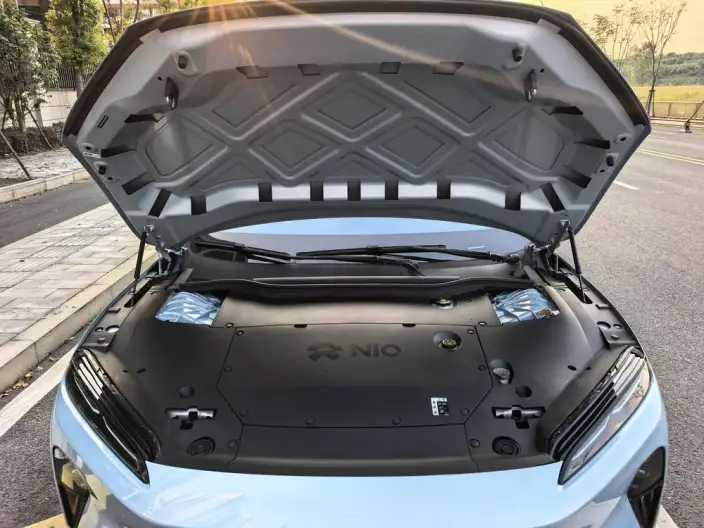 NIO ET5 2022 Model 75kWh – фото 8