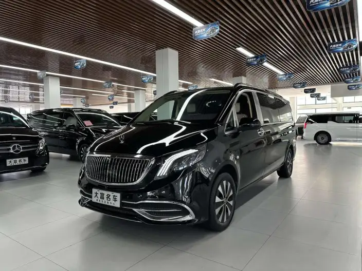 Viano 2023 Model 2.0T Elite Edition 7 seat – фото 1