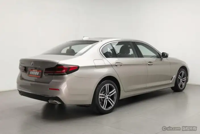 BMW 5 Series 2022 Model Facelift 530Li Leading Model Luxury Set – фото 4