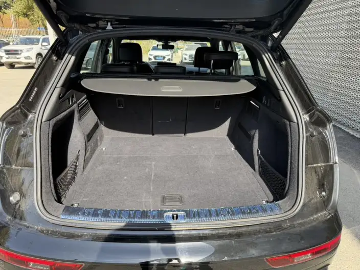 Audi Q5L 2025 Model 40TFSI Luxury Dynamic Model – фото 9