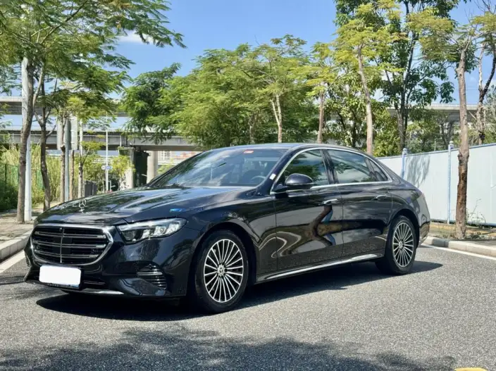 Mercedes-Benz E-Class 2024 Model E 260 L sedan – фото 1