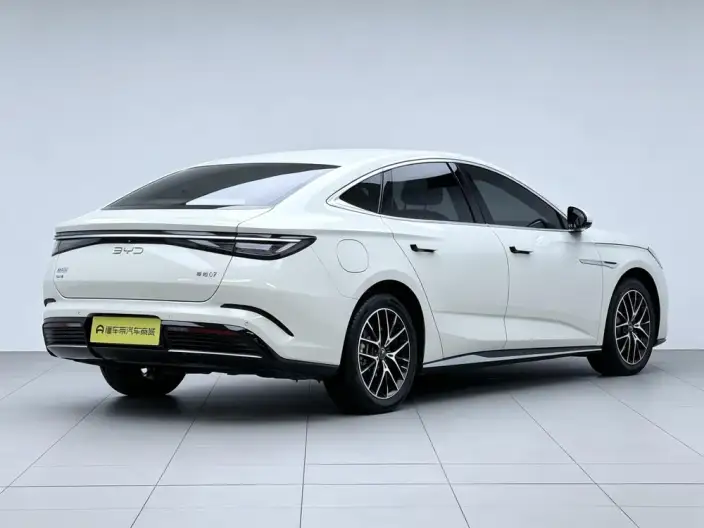 BYD Seal 07DM 2024 Model DM-i 125KM Elite Model – фото 7